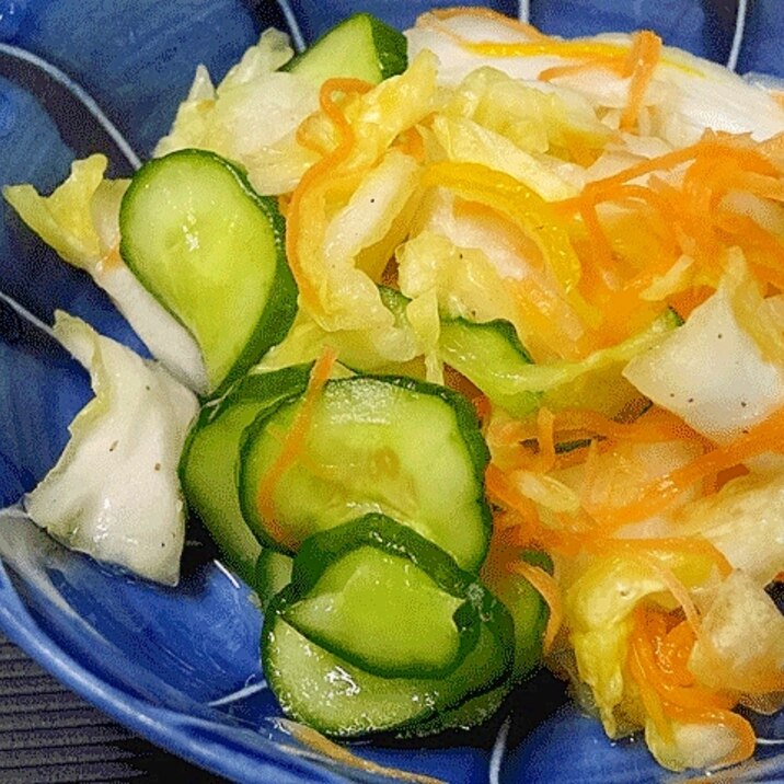 甘味の増した冬野菜で☆　「白菜のゆず漬け」